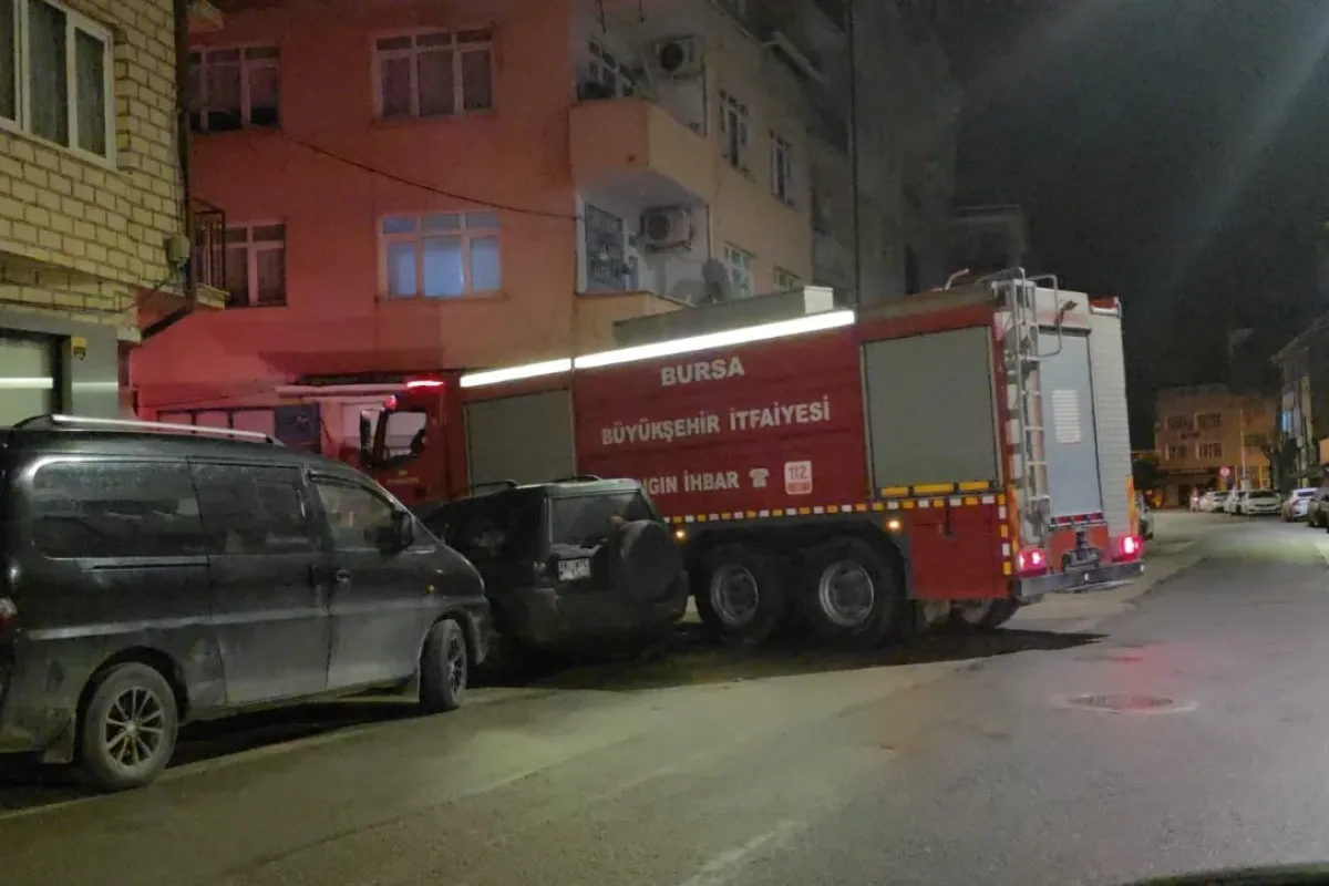 İnegöl'de düzensiz park hayati tehlike yarattı! İtfaiye yaya koştu