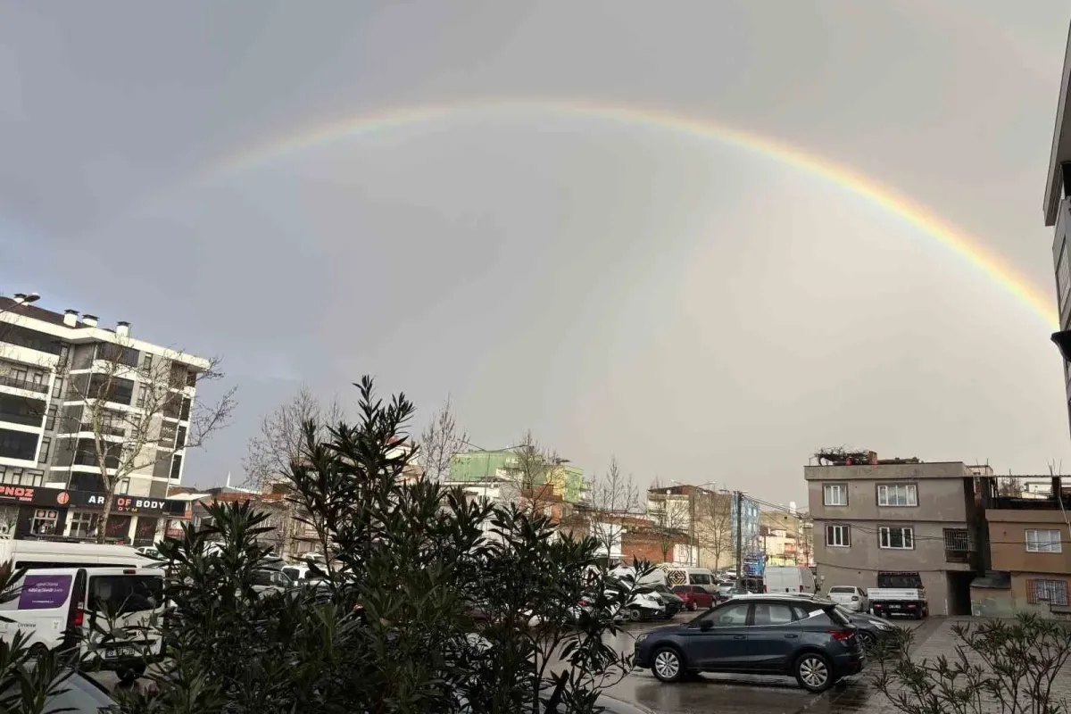Bursa’da gökkuşağı hayran bıraktı