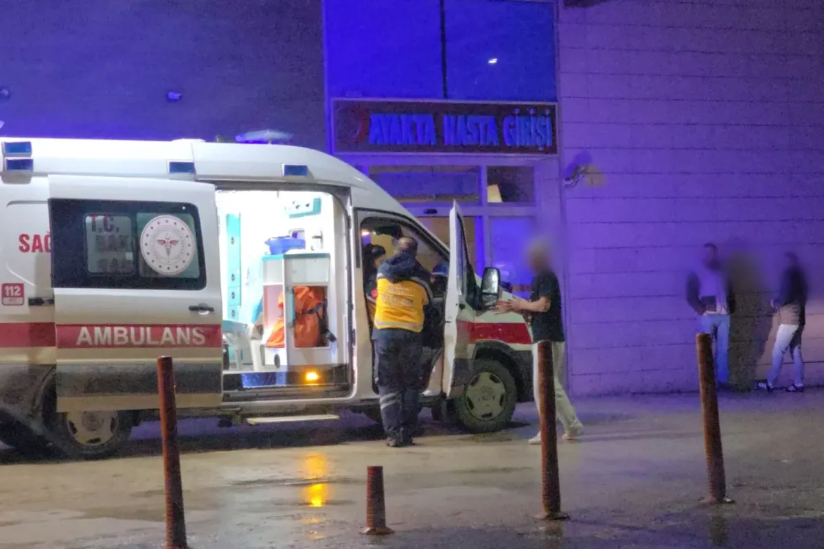 Cadde üzerinde ki kavgada kafasını yardılar