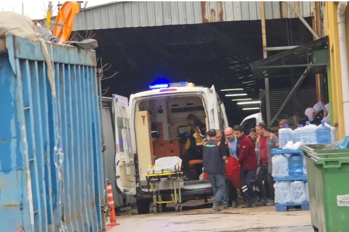 İnegöl OSB’de iş kazası! Fabrİkada düşen işçi hastaneye kaldırıldı