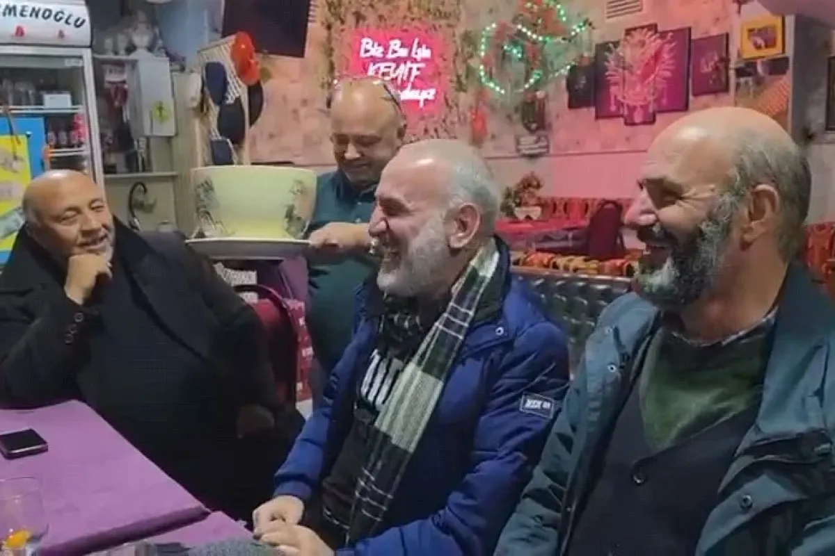 İnegöl'de bu kahveye gelen çıkamıyor