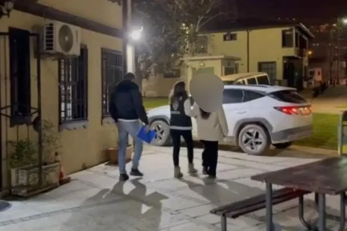 Utanma duygusu kalmamış! 2 kişiyi birden hedef aldı