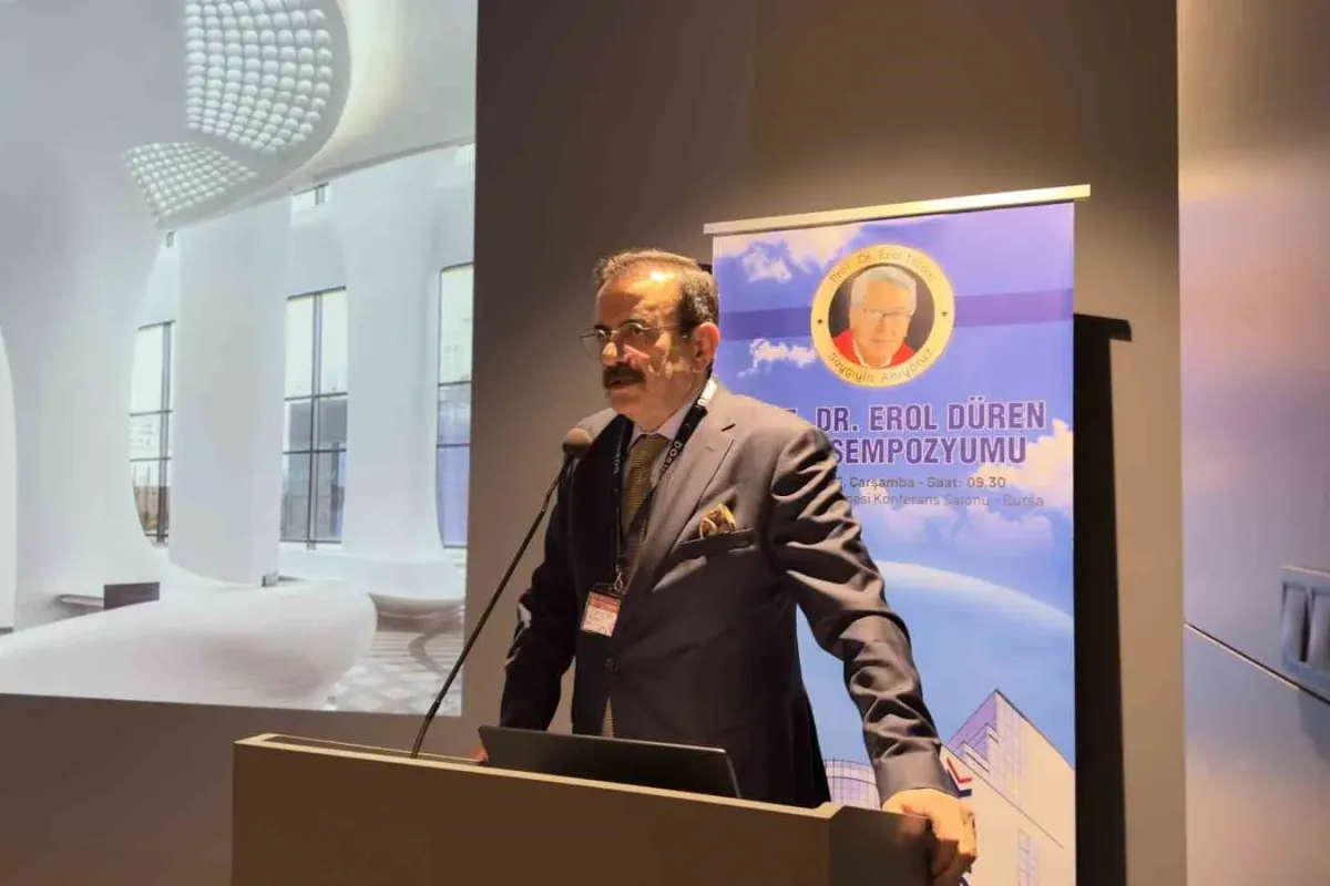 Türk Endokrin Cerrahisi kurucularından Prof. Dr. Erol Düren, Bursa’da sempozyum ile anıldı