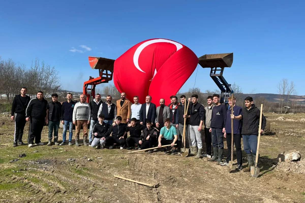 İnegöl'de alanı temizleyip ağaçlandırdılar