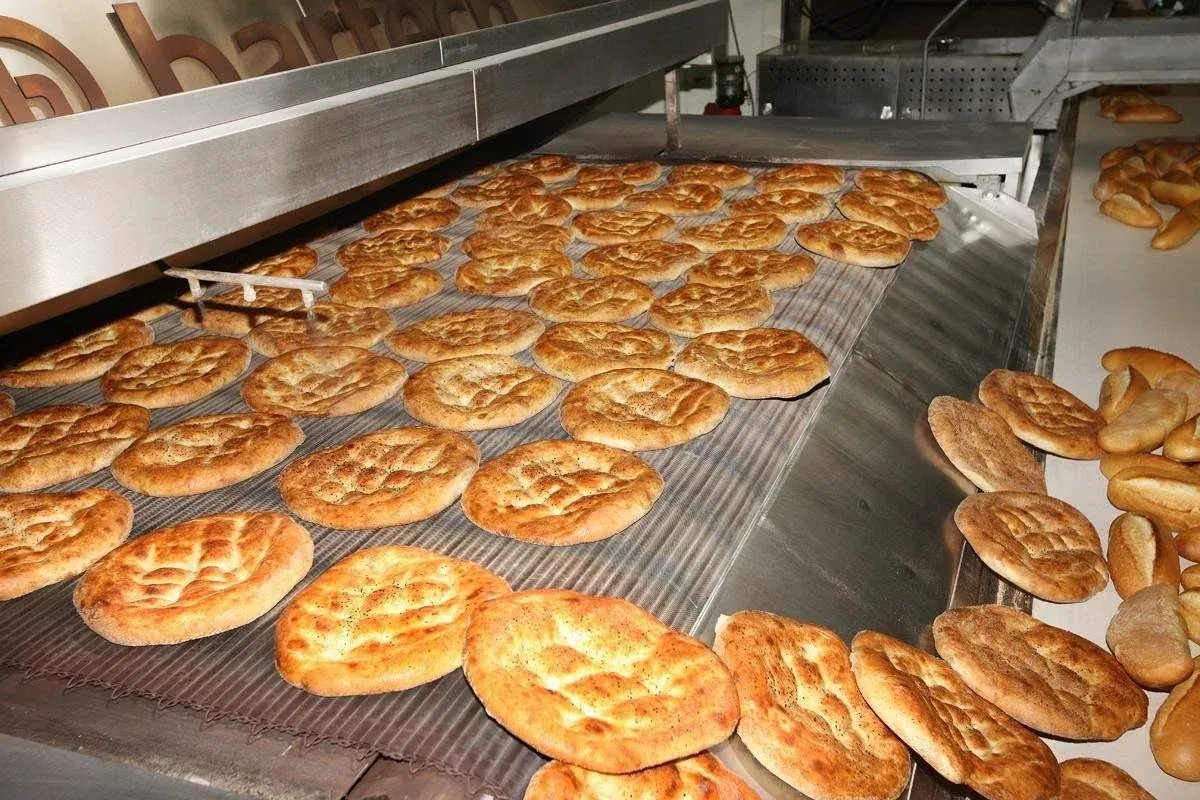 Bursa’da 450 gramlık BESAŞ pidesi 25 lira