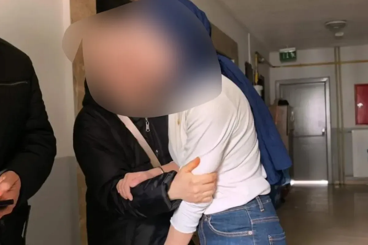 İnegöl'de ablasını bıçakla rehin aldı!