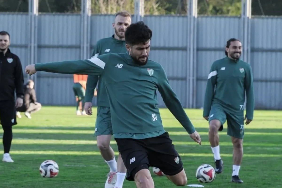 Bursaspor Menemen FK maçı hazırlıklarını sürdürdü