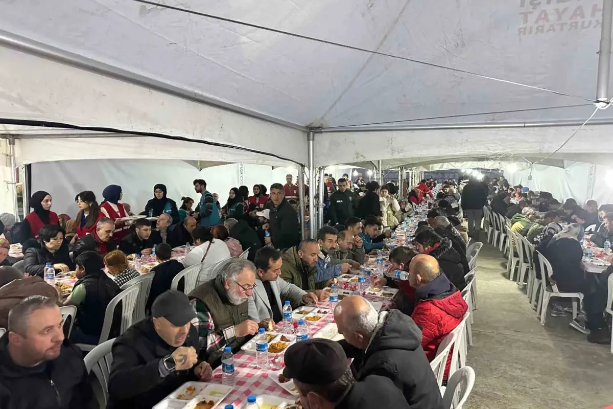 İnegöl'de yüzlerce kişiye ücretsiz iftar verilecek!