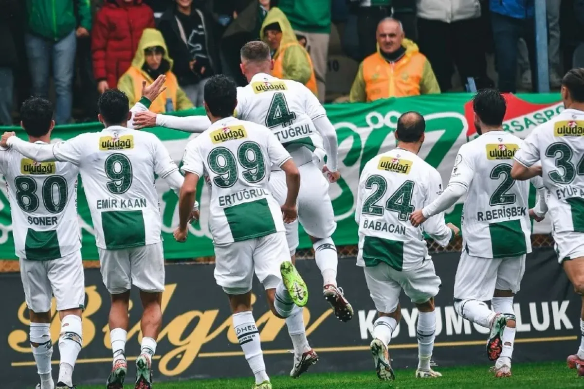 Bursaspor yeniden zirveye çıktı