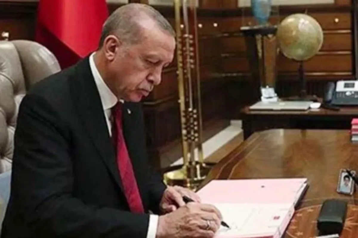 Recep Tayyip Erdoğan’ın Kararnamesiyle Bakan Yardımcıları ve 5 İl Valisi Değişti