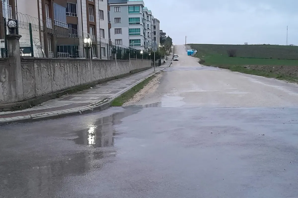 İnegöl Yeni Mahalle’de 7 Yıllık Aydınlatma Sorunu Sürüyor