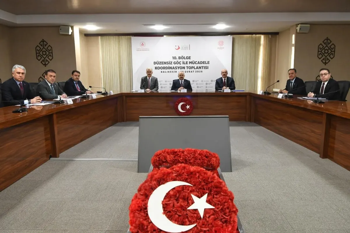 Kütahya Valisi Musa Işın, ’Düzensiz Göçle Mücadele Toplantısı’na katıldı
