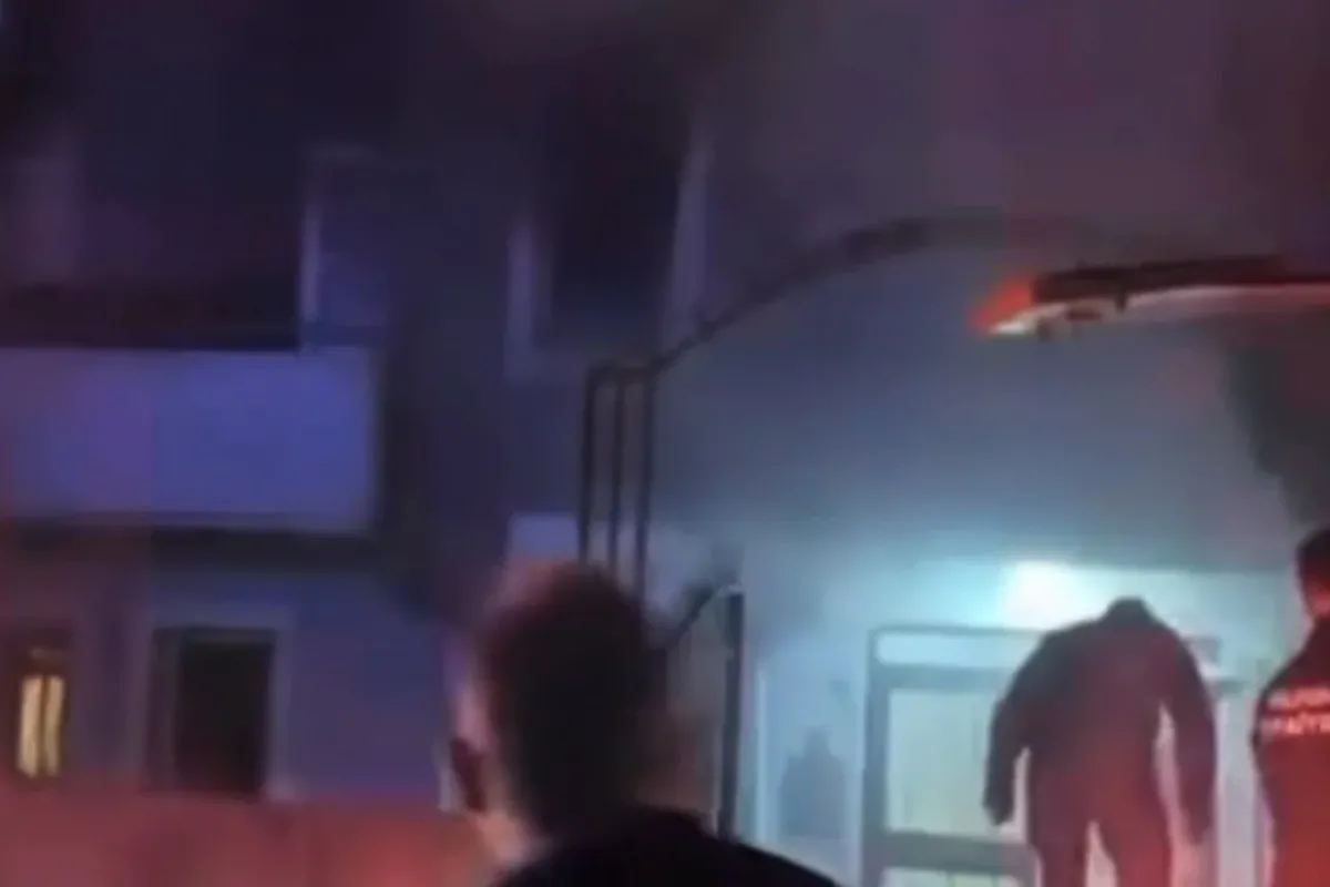 Bursa’da apartman dairesi alev alev yandı