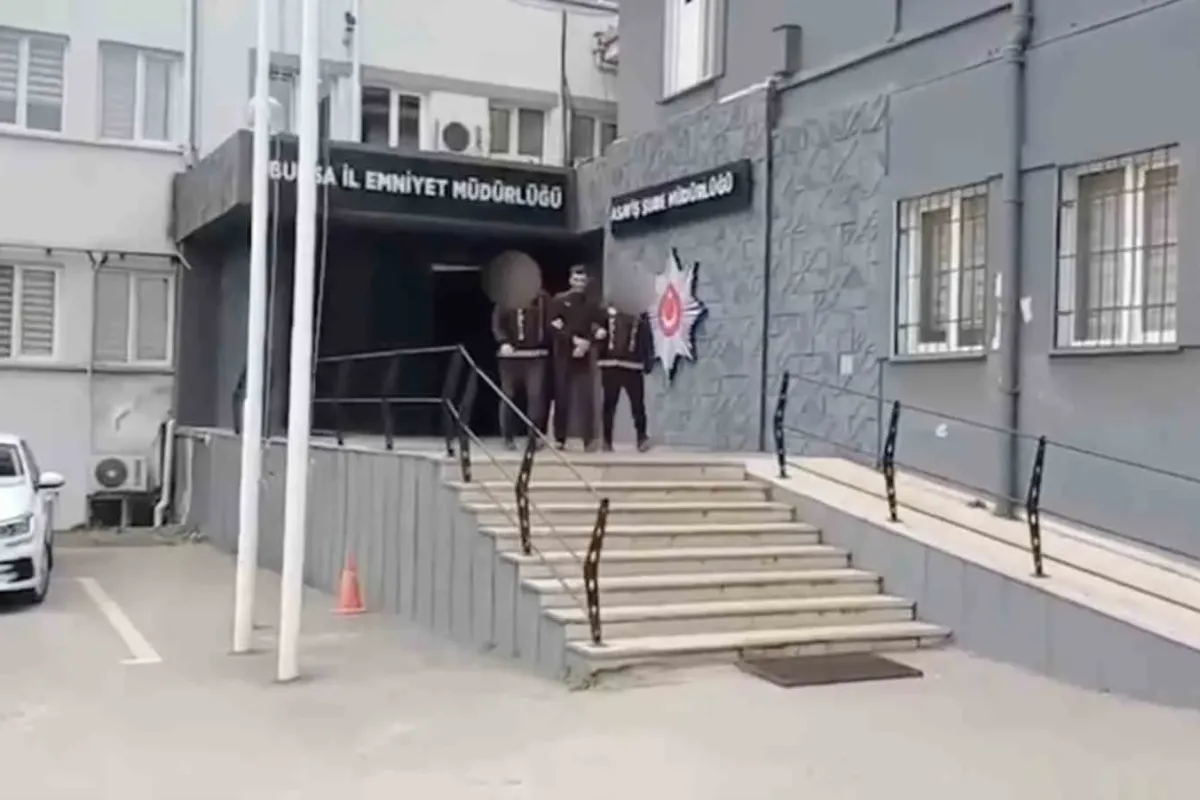 Bursa’da kesinleşmiş hapis cezası bulunan 3 firari yakalandı