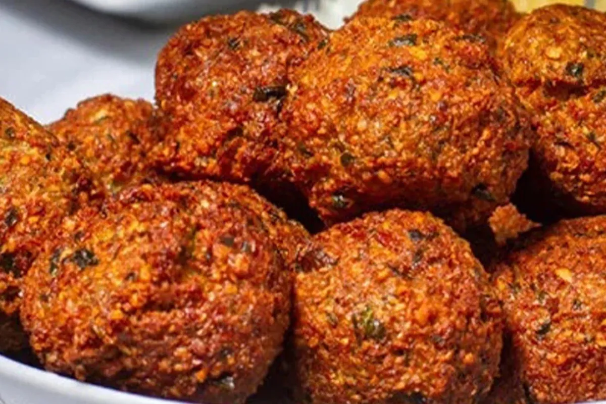 Gelinim Mutfakta Allı Falafel Dürüm tarifi ve malzemeleri