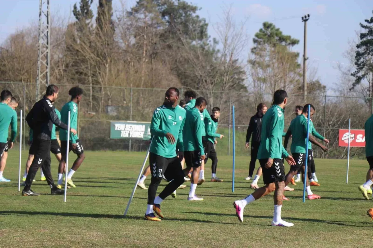 Sakaryaspor – Adana Demirspor maçı Taraftarium24, Justin TV, Selçuksports, İnat TV’de var mı?