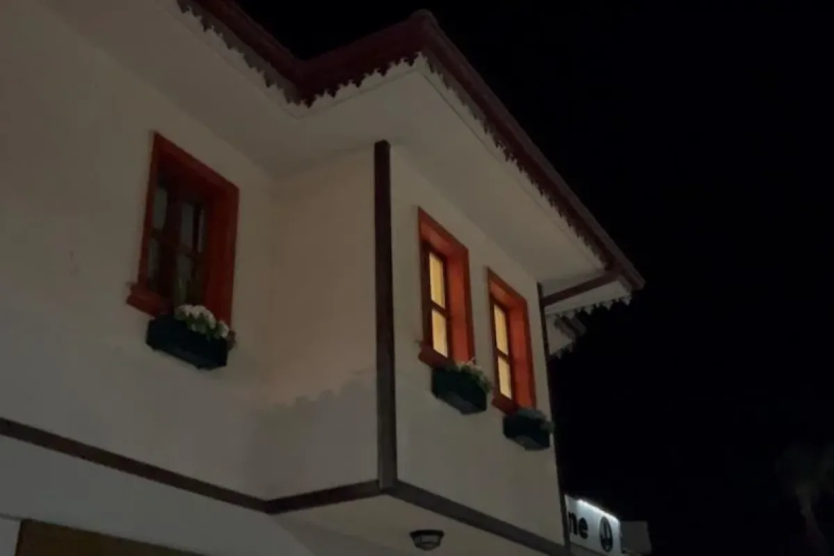 Bu mahallede davul çalanın başına iyi şeyler gelmiyor!