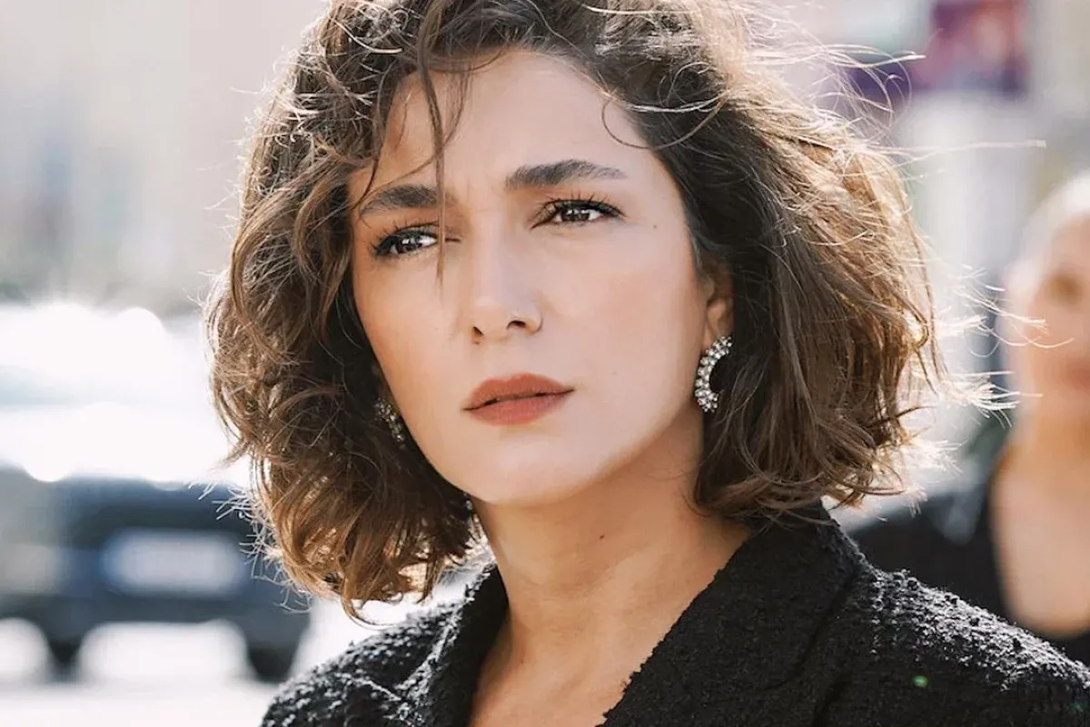 Doktor Başka Hayatta Aylin karakteri ve oyuncu kadrosu