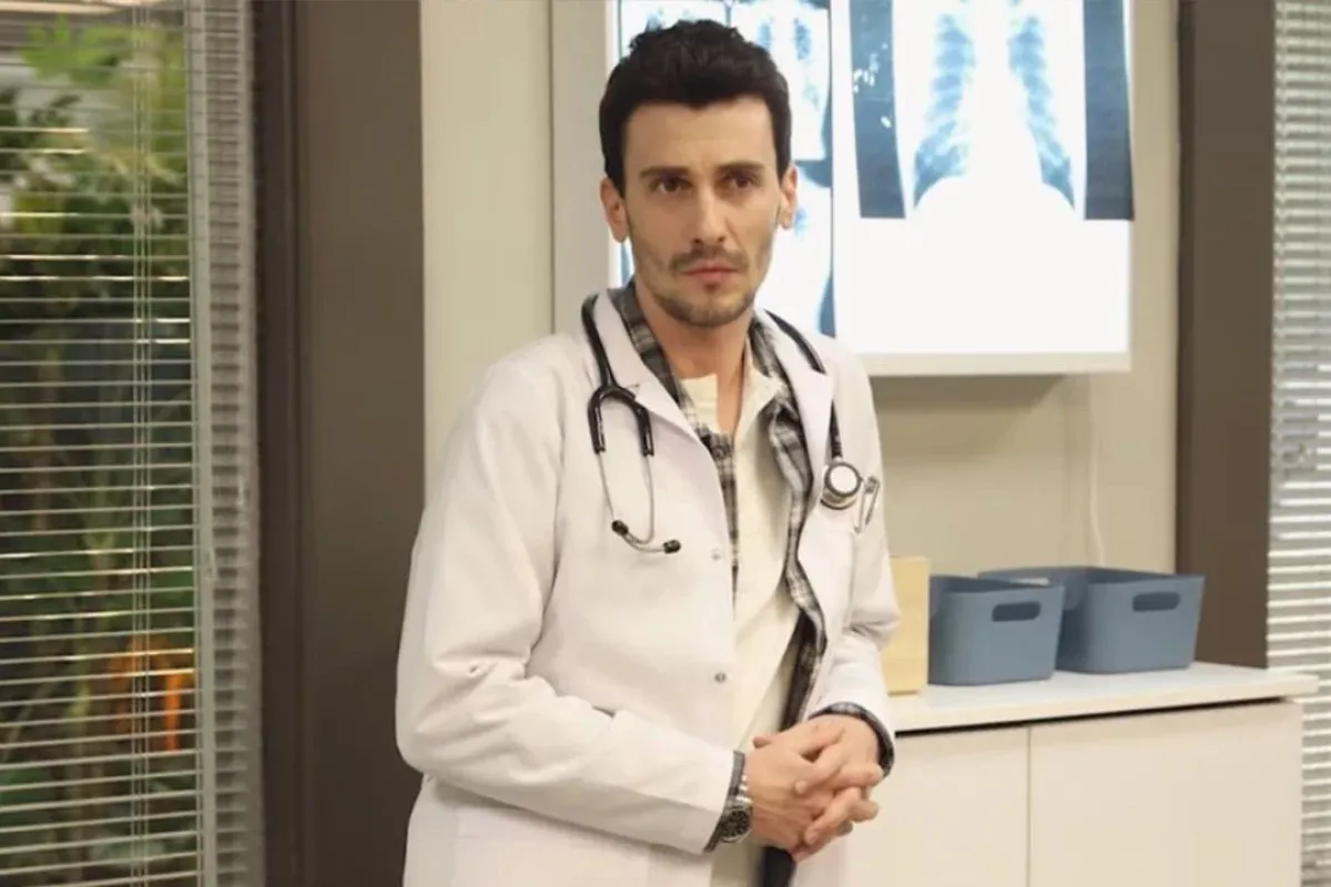 Doktor Başka Hayatta Toprak rolünü kim canlandırıyor?