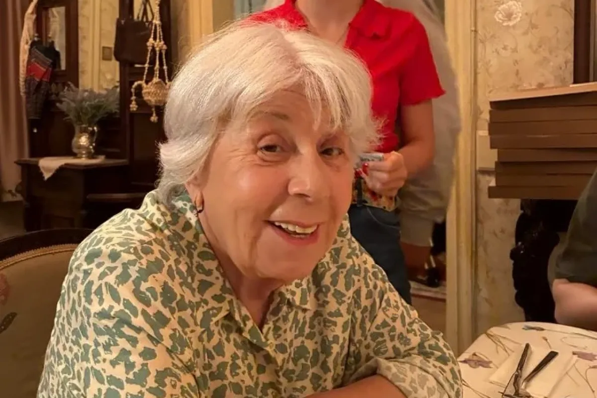 Zerrin Sümer Kimdir? Hayatı, Evliliği ve Çocukları Hakkında Bilgiler