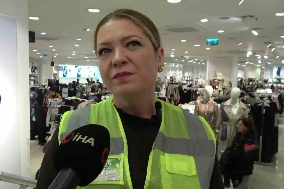 Bursa’da ihtiyaç sahibi 400 çocuğa bayram sevinci
