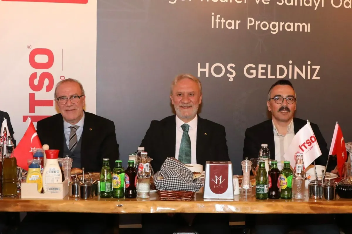 İş dünyası aynı sofrada buluştu! İnegöl mobilyası 2 yeni ülkede