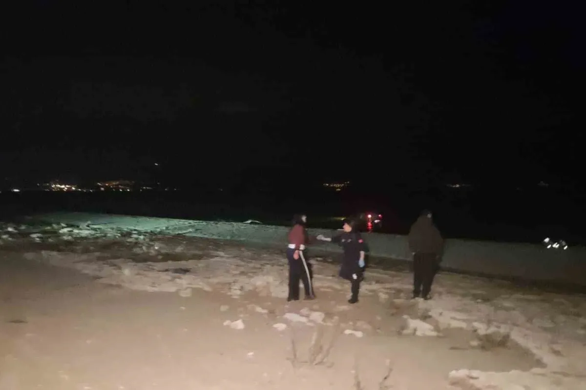 İznik Gölü’ne uçan otomobilde can pazarı
