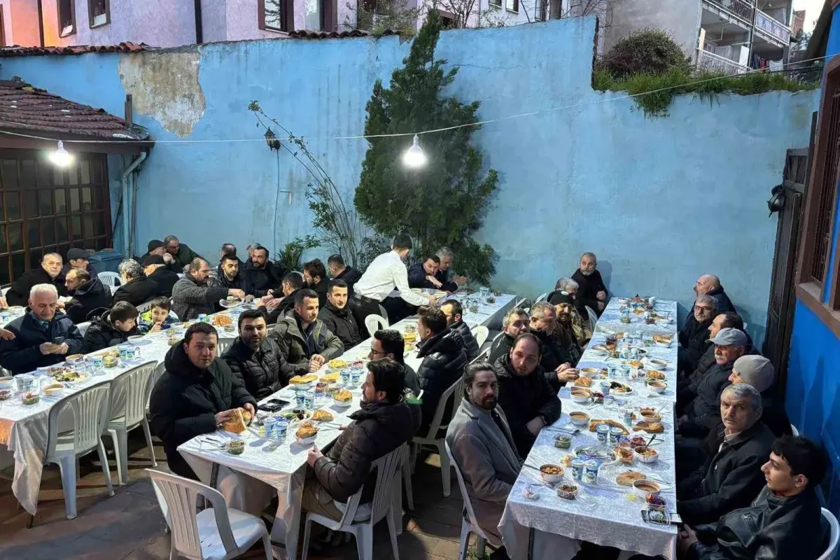 Vatan Sevdalıları Platformu iftar yemeğinde buluştu