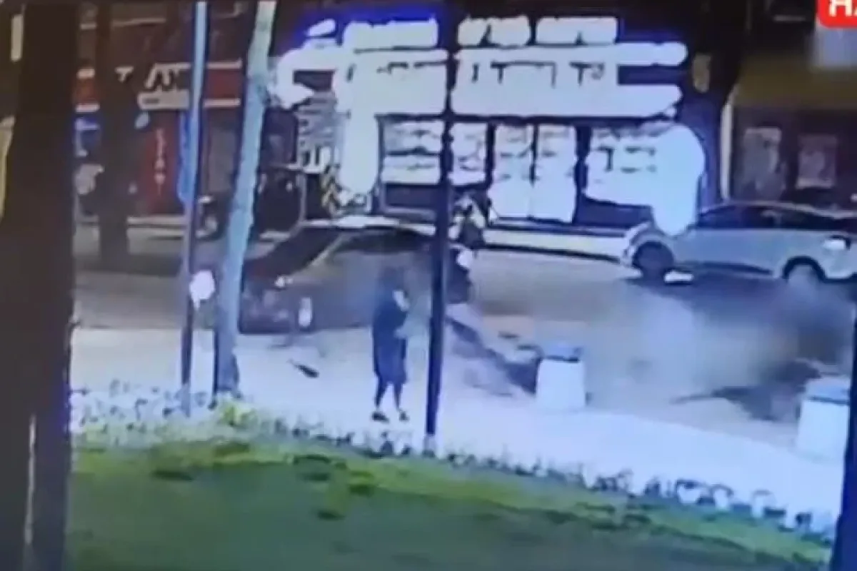 Metrelerce sürüklenen sürücü ağır yaralandı