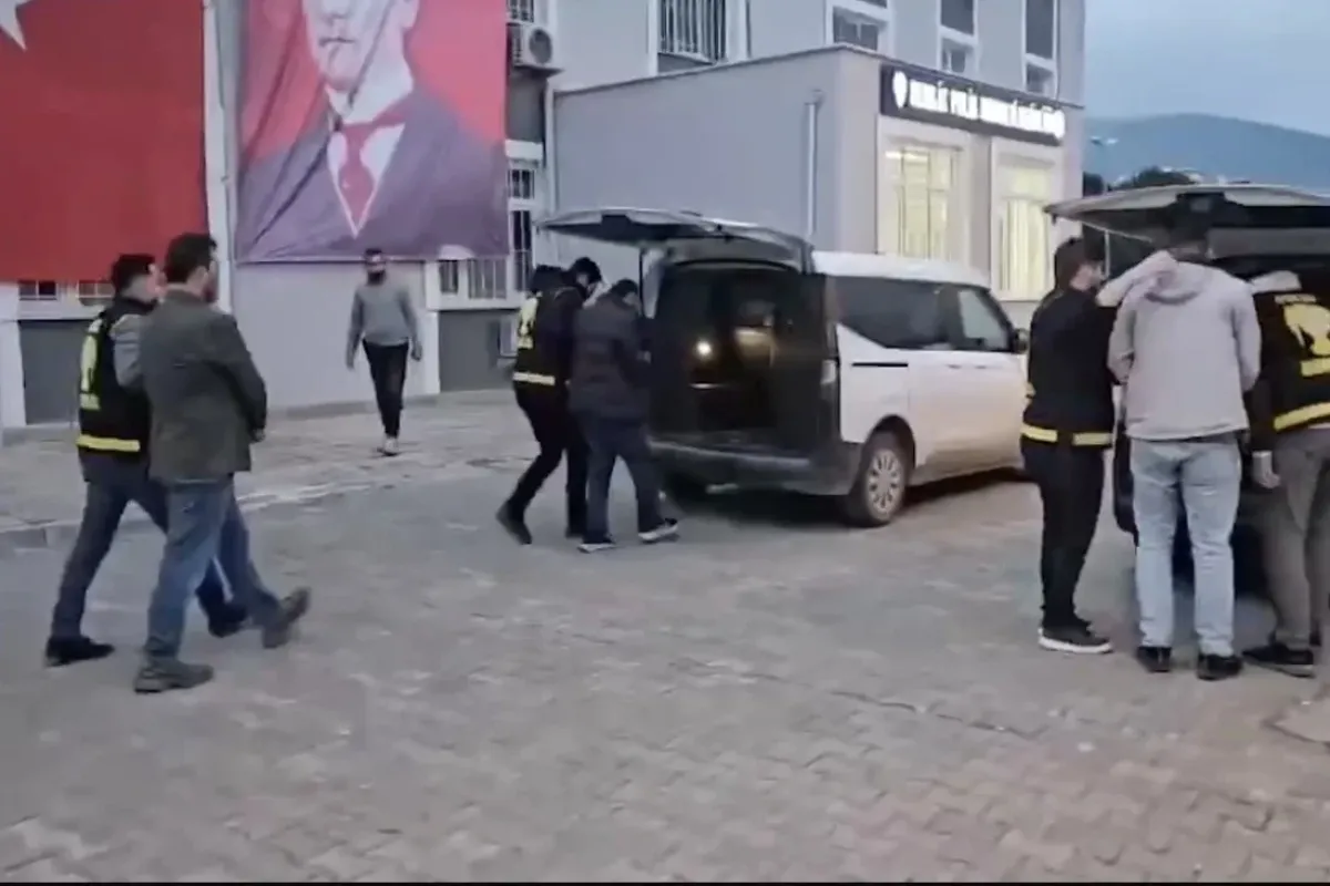 Bursa’da 3 kişinin yaralandığı çatışmanın failleri yakalandı