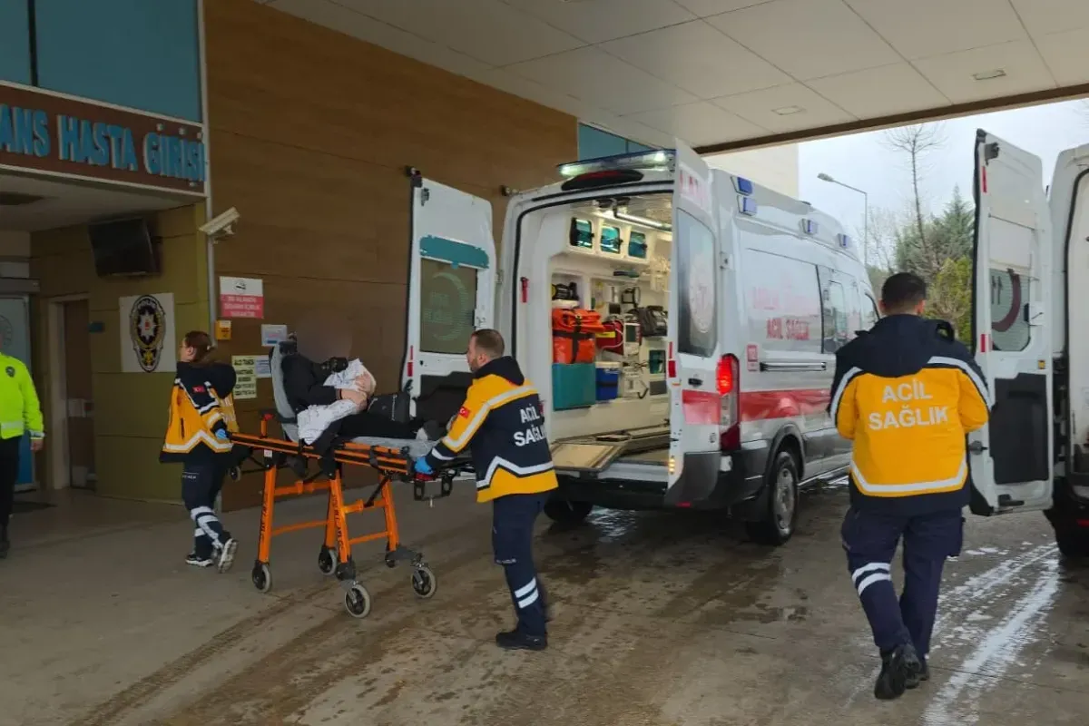 İnegöl'de feci kazada 3 kişi yaralandı