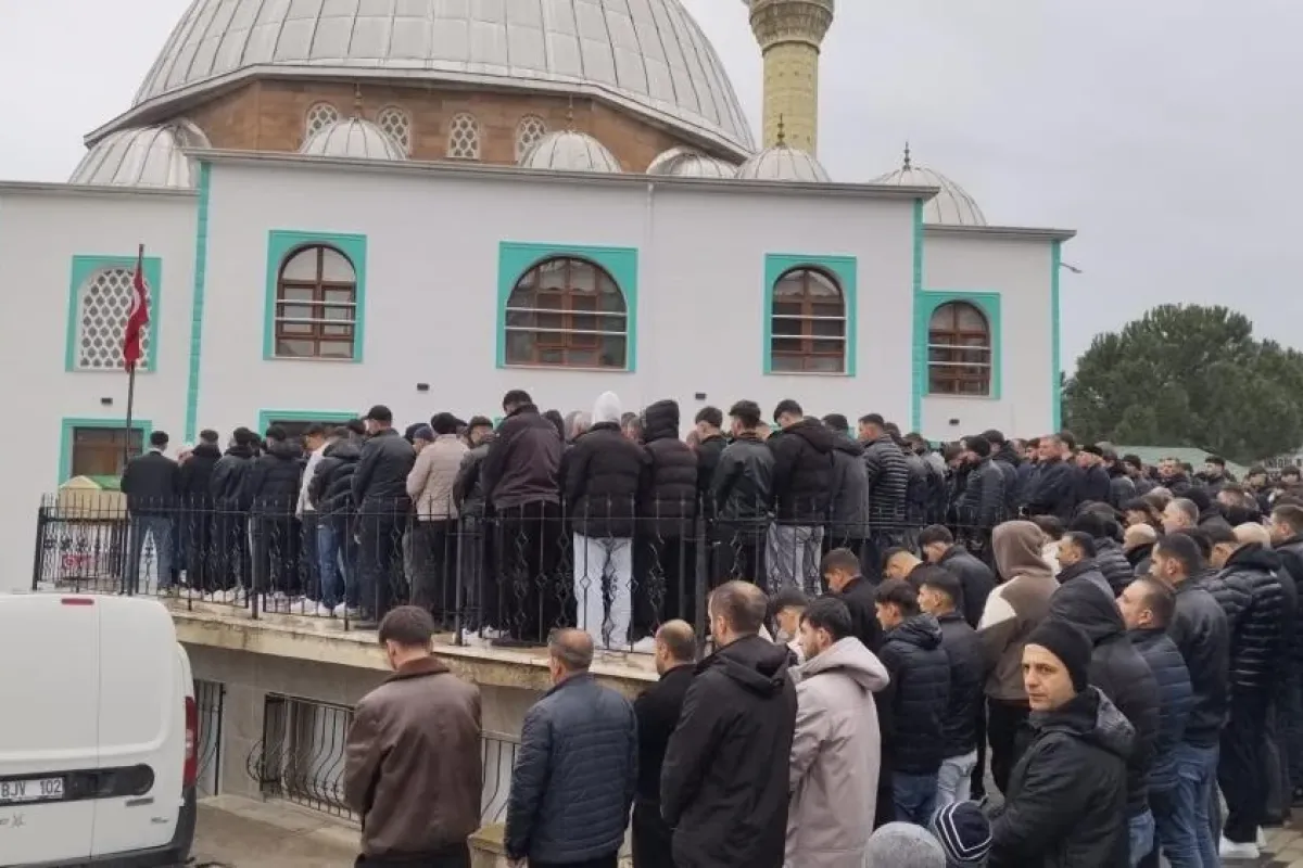 İnegöl'deki feci kazada ölen genç defnedildi!