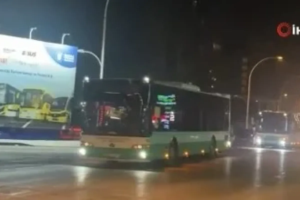 Bursa halk otobüsçüleri zam için eylem başlattı