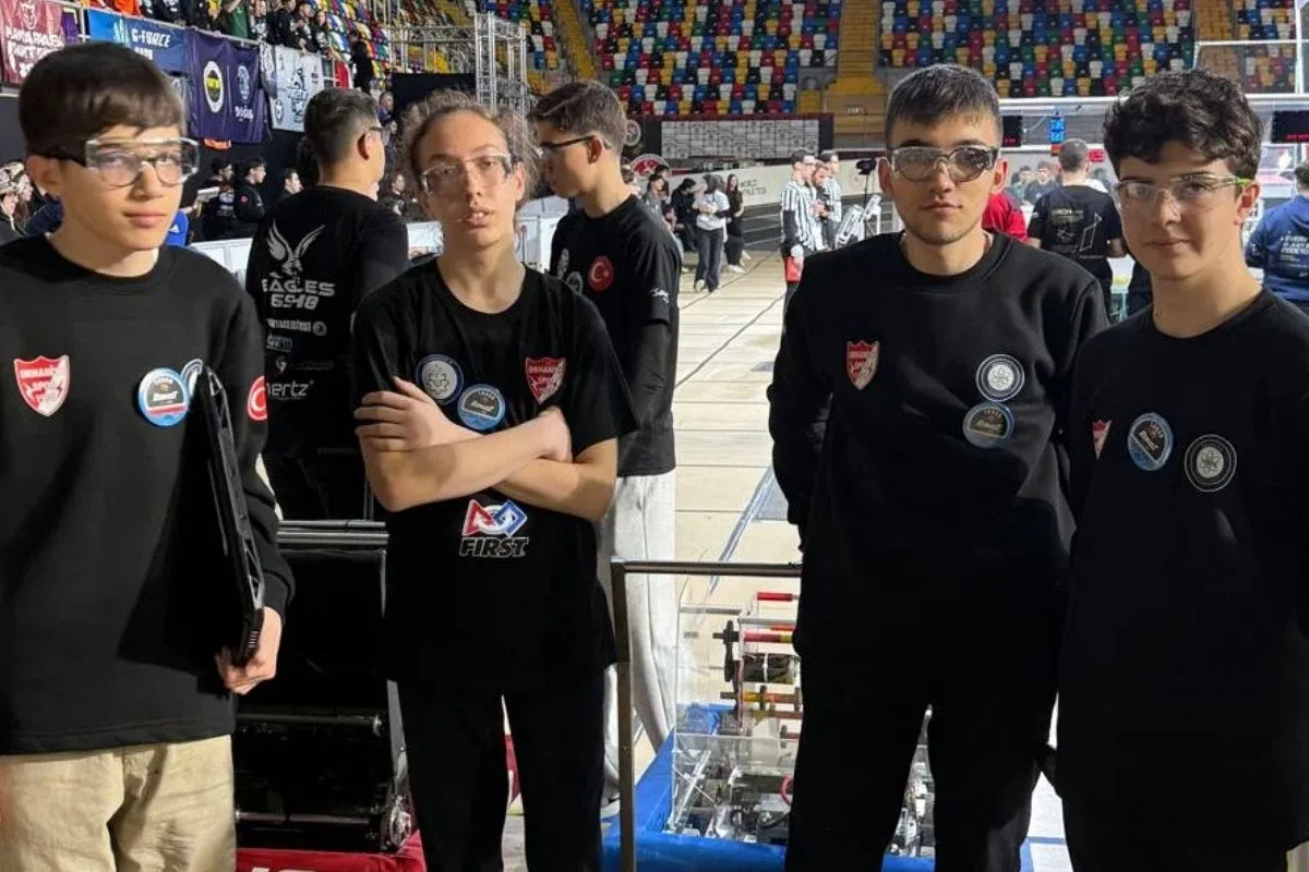 Orhaniyespor robot takımı devleri dize getirdi!
