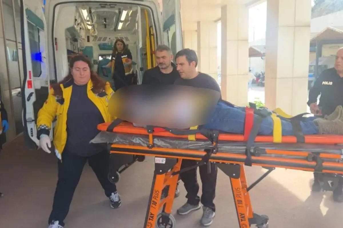Çatıdan düşen usta ağır yaralandı!