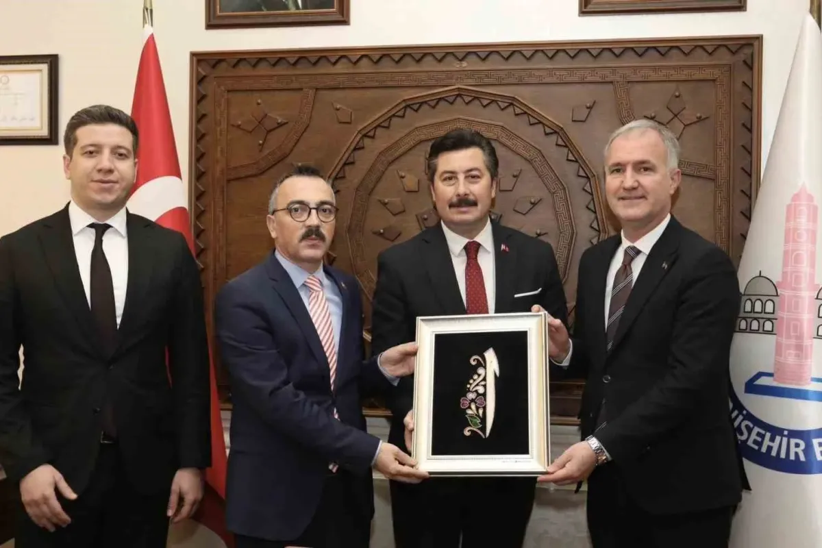 İnegöl ve Yenişehir yatırımları için görüşme