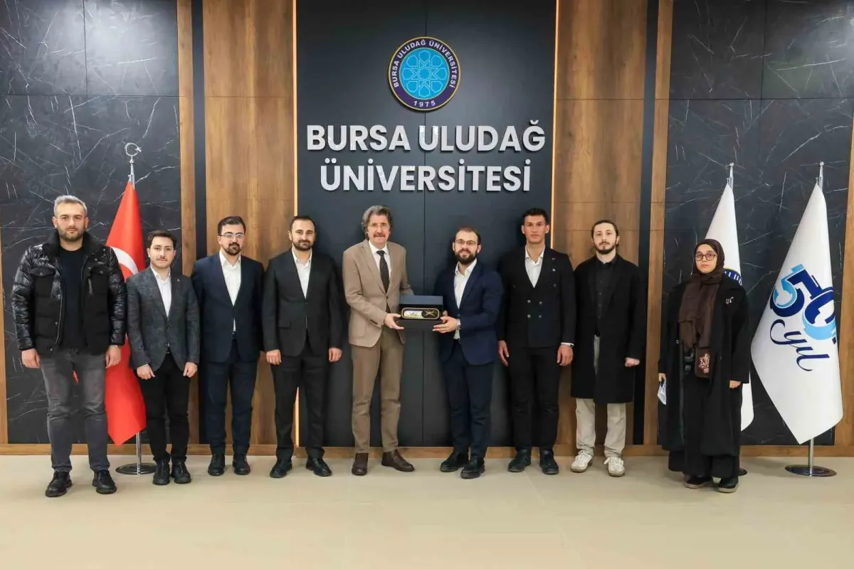 BUÜ’den gençlerin eğitimine tam destek