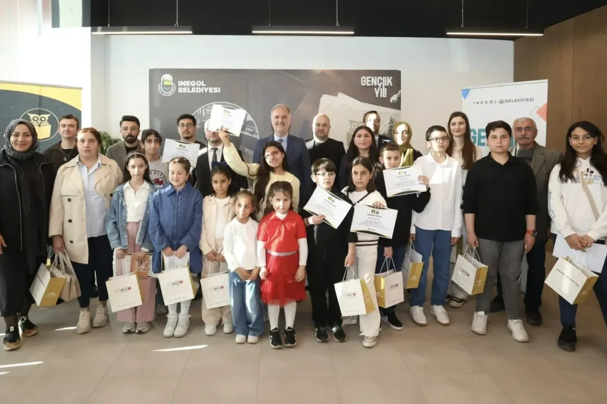 İnegöl’de Nöbetçi Kitaphanelerin en çok okuyanları ödüllendirildi
