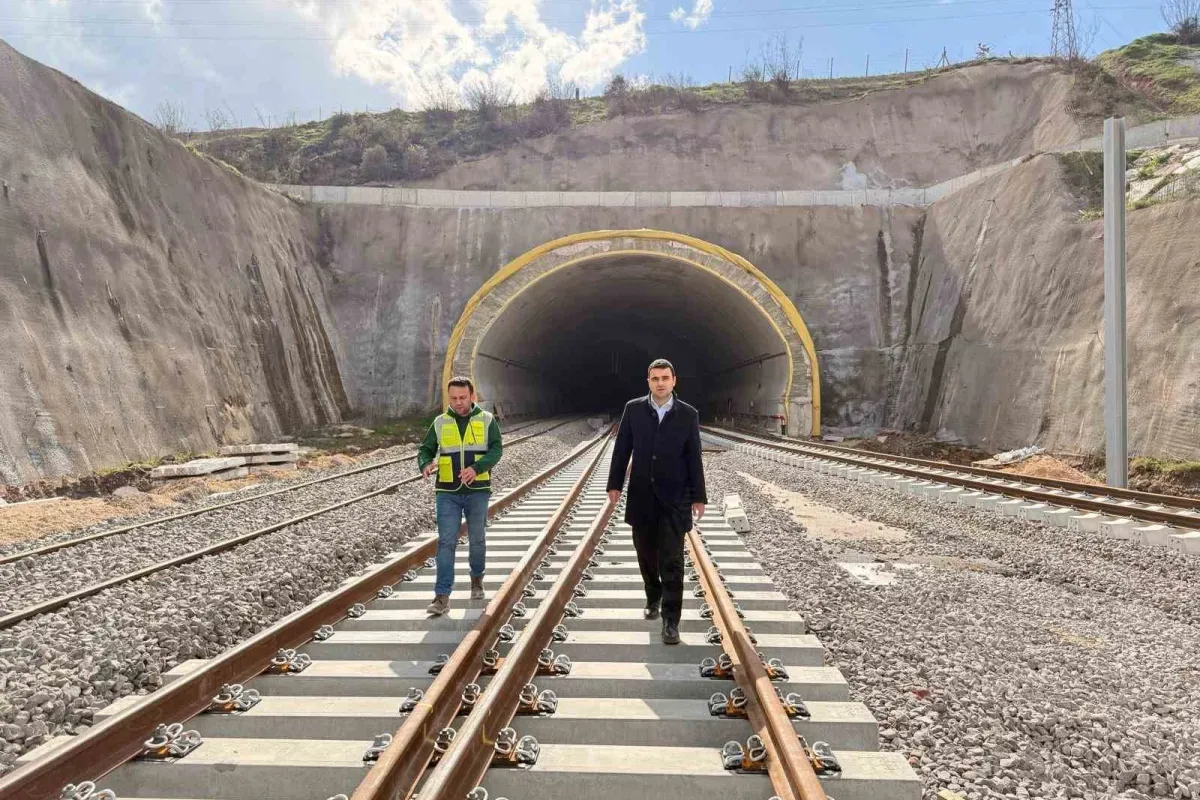 "Osmaneli-Bursa-Bandırma Hızlı Tren Hattı Projesi" çalışmaları yerinde incelendi
