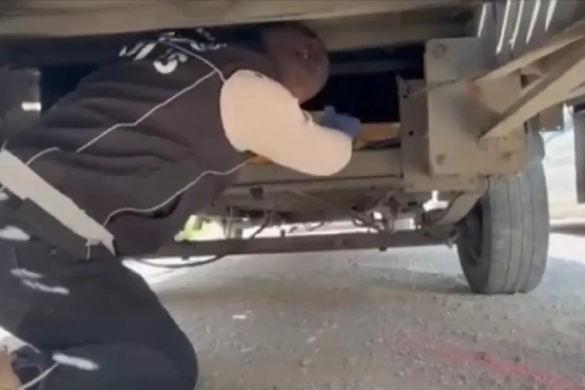 Zehir tacirlerine darbe! 17 kilo ele geçti