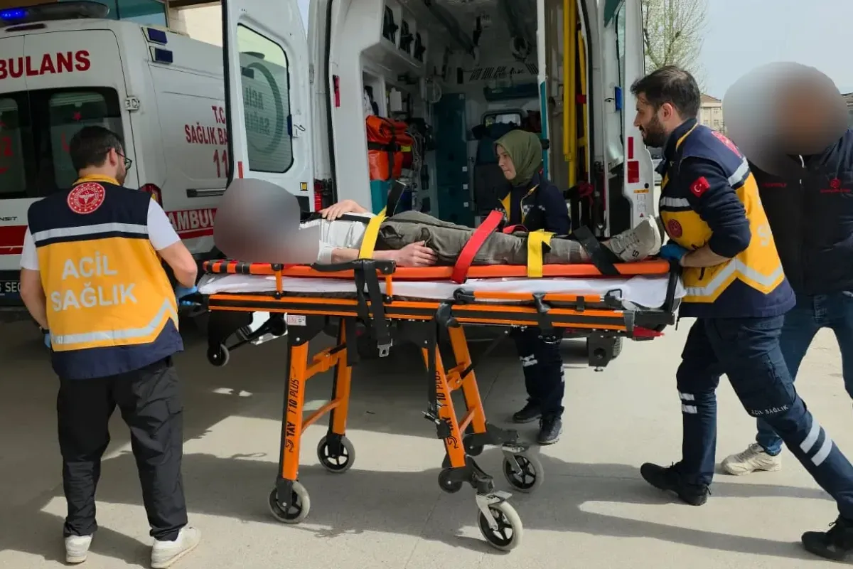 İnegöl'de işçinin üzerine ağaç devrildi!