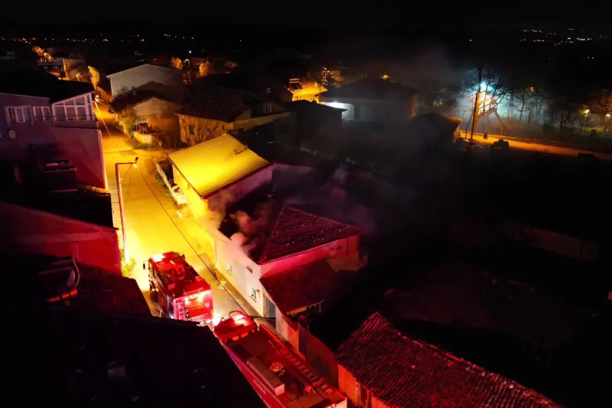Gece yarısı korku dolu anlar! İnegöl ekipleri ilk müdahaleyi yaptı