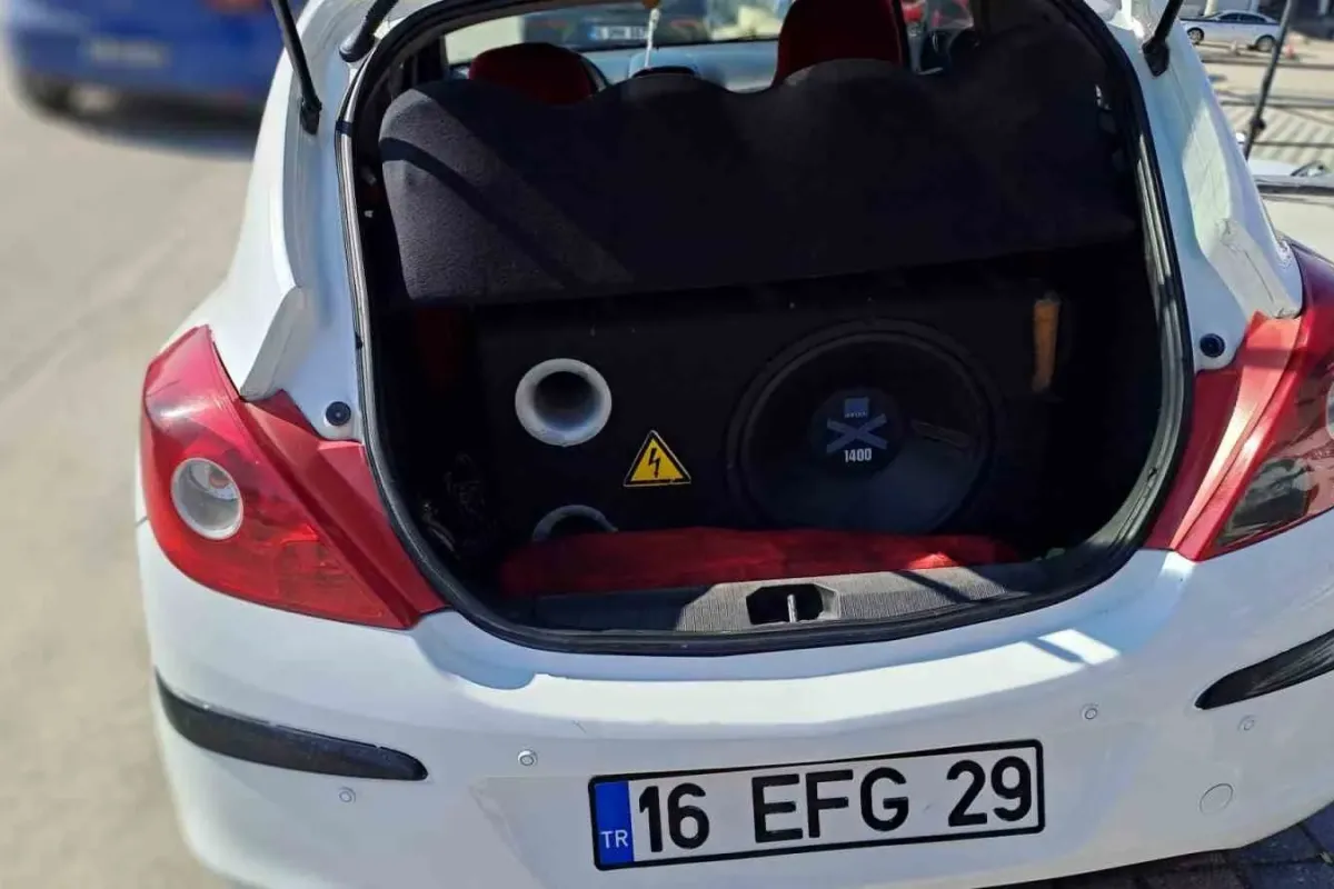 Araç ses sistemleri ve multimedya için yeni yönetmelik geliyor