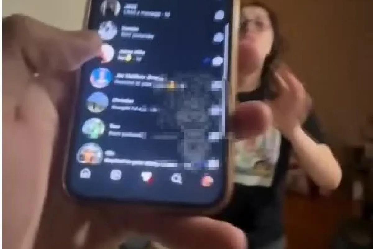 Kız arkadaşının telefonunda gördü, dünyası başına yıkıldı