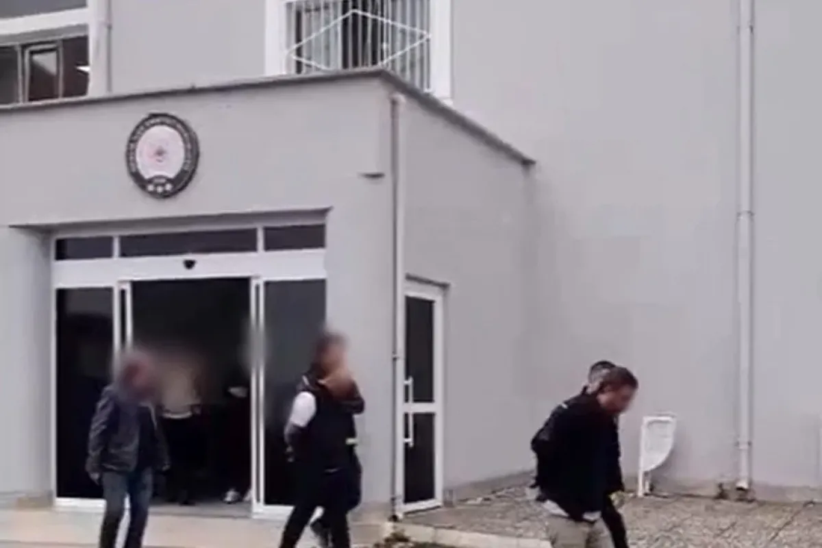 Bursa’da hırsızlık operasyonu: Çok sayıda suç kaydı bulunan şüpheliler yakalandı