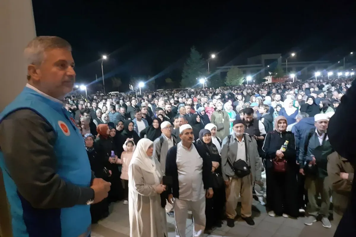 Hacı Adayları İnegöl’den Dualarla Yola Çıktı