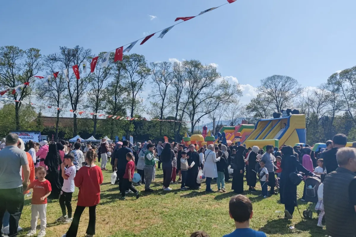 İnegöl Çocuk Şenliği Yoğun İlgi Gördü