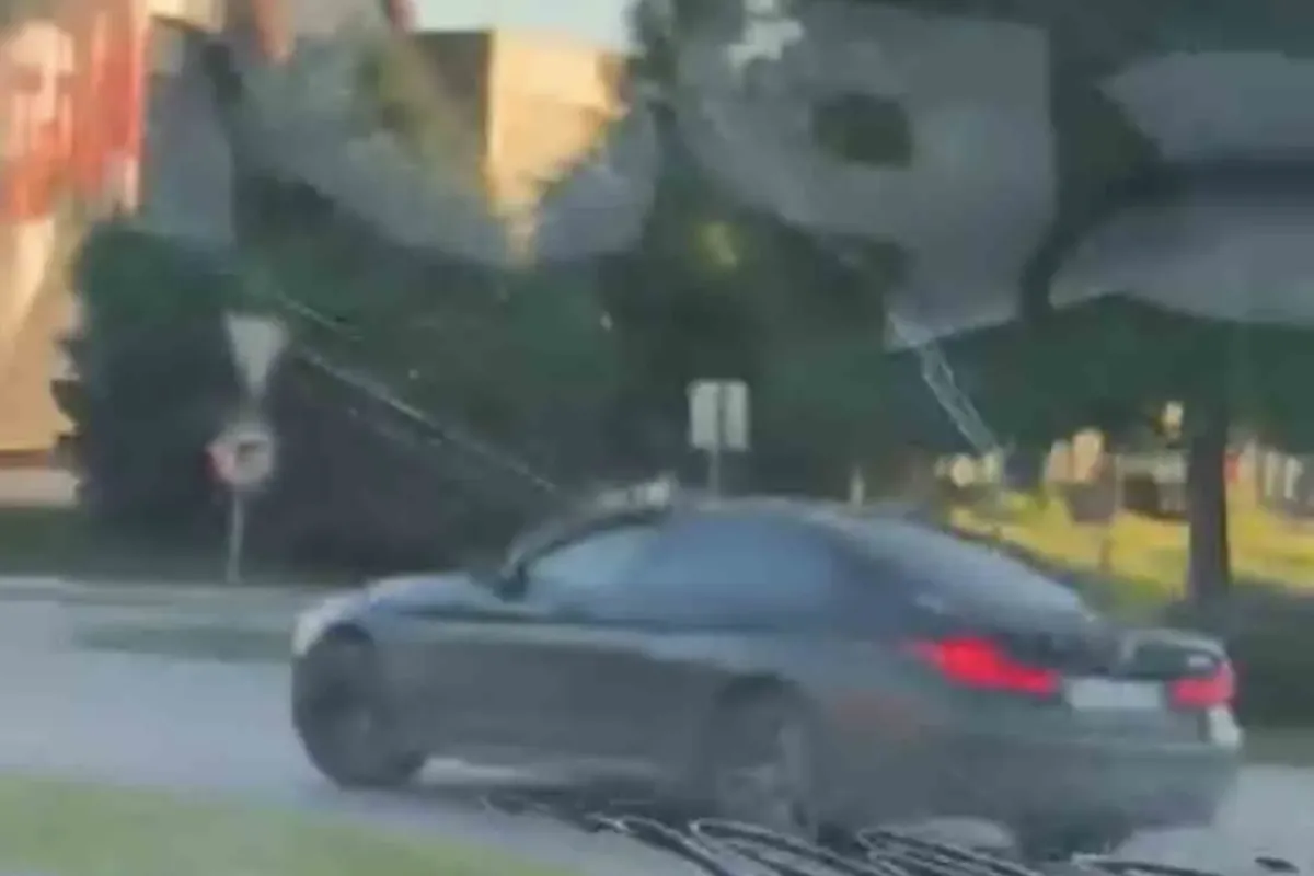 Bursa’da otomobil böyle drift attı