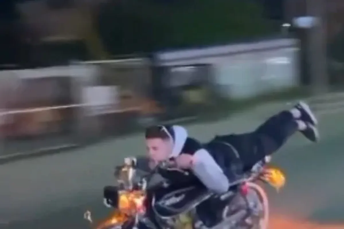 Trafikte şov motosiklet değerinin 4 katına mâl oldu