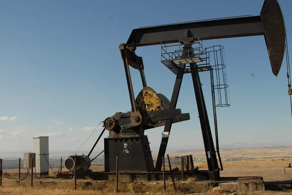 Brent petrol rekor kırdı! Akaryakıta zam yolu açıldı